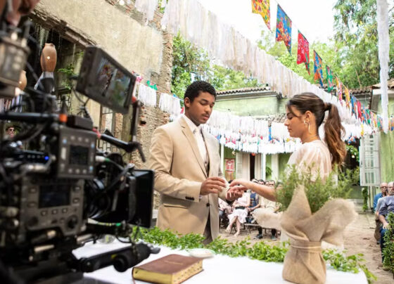 João Pedro (Juan Paiva) e Sandra (Giullia Buscacio) em Renascer