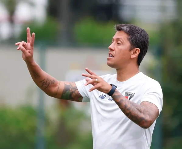 São Paulo demit o técnico Thiago Carpini