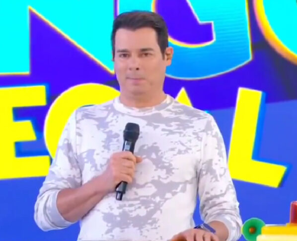 Celso Portiolli no Domingo Legal