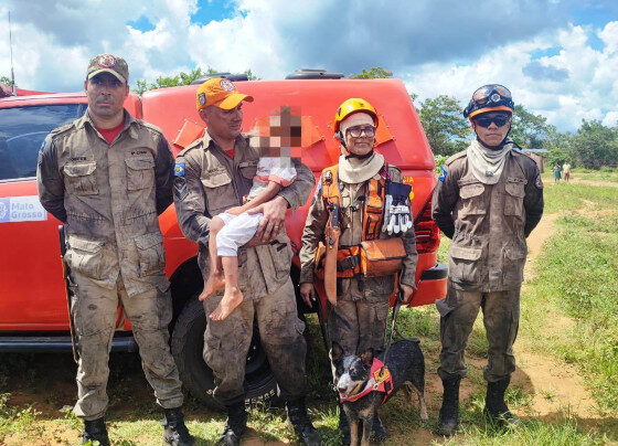 A criança havia se perdido em uma região de mata nas proximidades de uma aldeia em Comodoro.