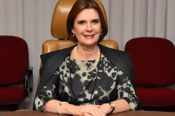 Maria Elizabeth Rocha quer criar uma “assessoria de gênero, raças e minorias” no Superior Tribunal Militar.