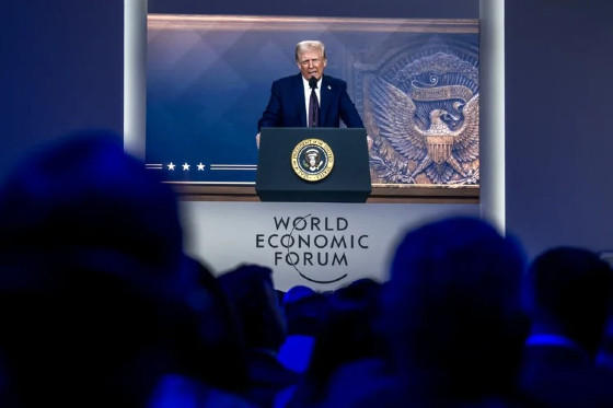 A moeda chegou a valer R$ 5,8740 na mínima do dia, após Donald Trump discursar em Davos.