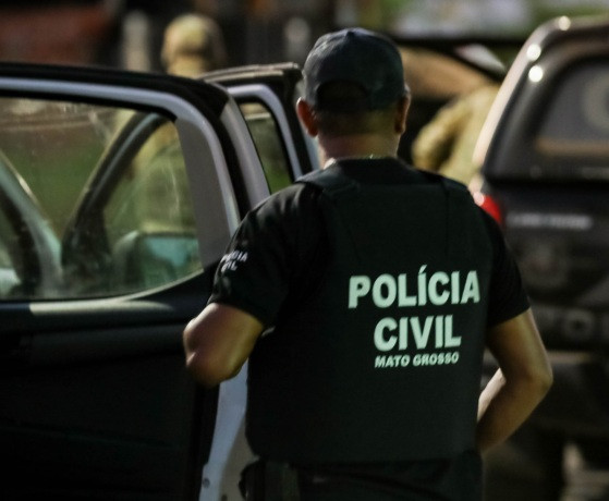 Integrantes de uma quadrilha especializada na prática de crimes patrimoniais foram presos em flagrante pela Polícia Civil