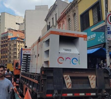 Gerador da Enel na rua 25 de Março