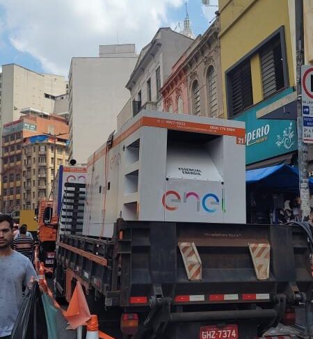 Gerador da Enel na rua 25 de Março