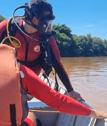 As buscas foram realizadas por equipes dos Corpos de Bombeiros Militares de Mato Grosso e Goiás