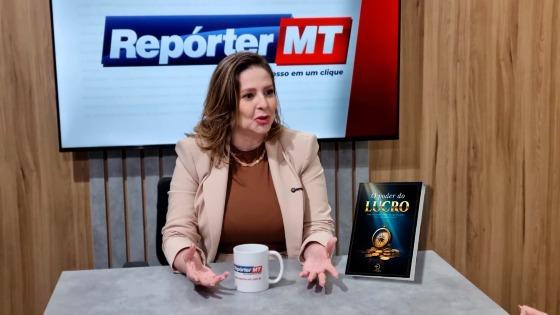 Camila Rossi é empresária, escritora, palestrante e especialista em finanças.