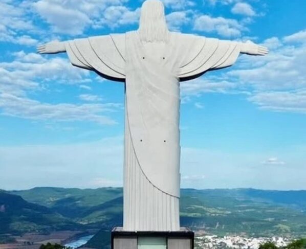 Maior estátua de Cristo do Brasil é inaugurada em abril no RS