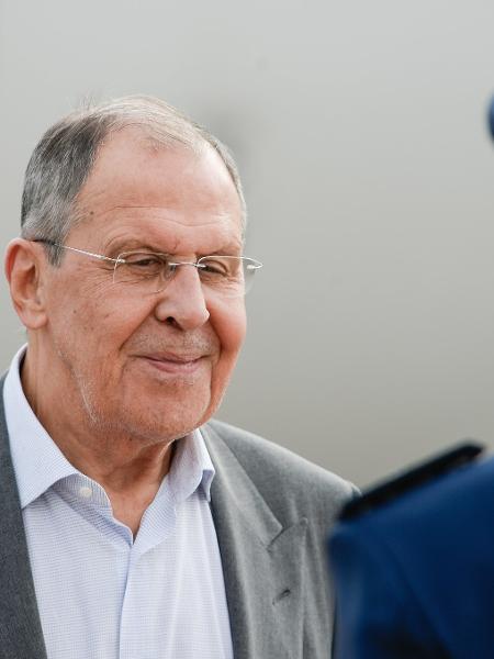 Sergey Lavrov pediu um diálogo político entre as partes para evitar derramamento de sangue