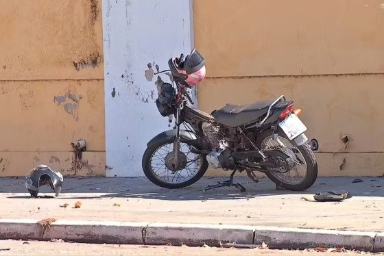 Moto que Vespaziano Francisco Dias Filho pilotava no momento do acidente