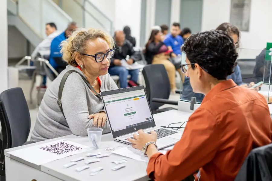 Feira reúne 1,5 mil vagas de emprego com salários de até R$ 10 mil em Cuiabá