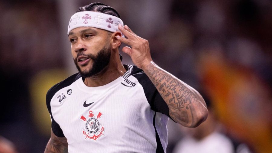 Memphis Depay se mostra disposto a renovar contrato com o Corinthians