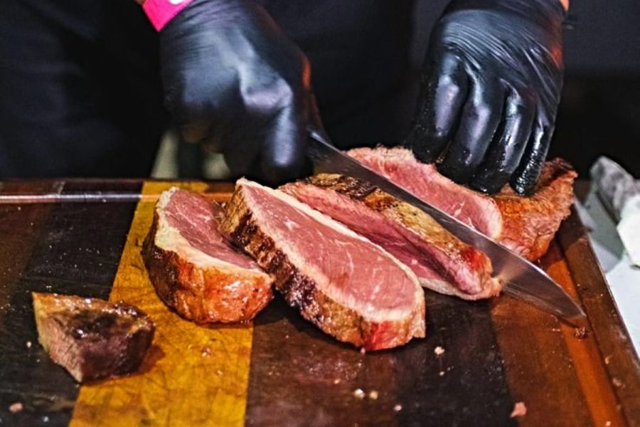Aos carnívoros de plantão: começa amanhã o 4º Festival Internacional da Carne com muita comida e shows