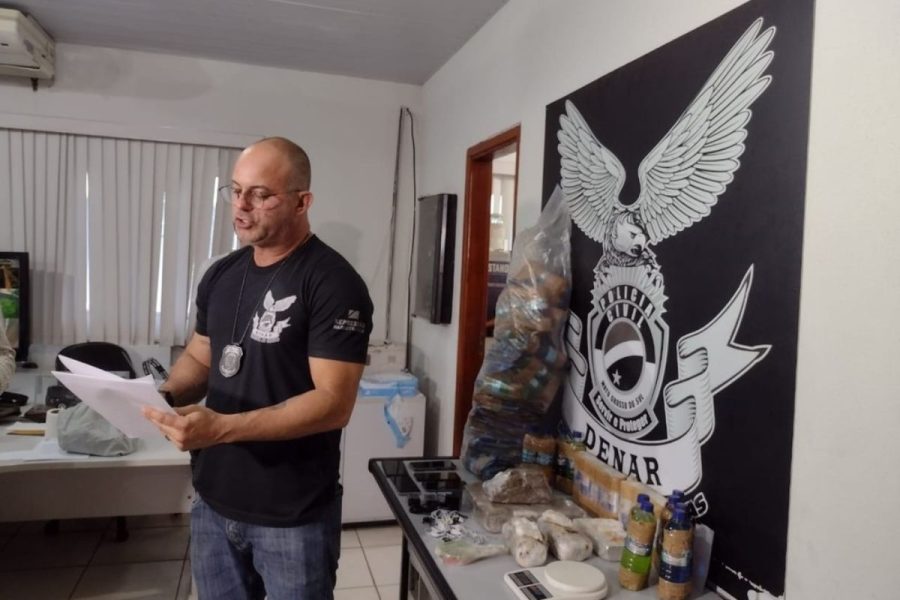 Delegado alvo de prisão na Operação Infiltrados se apresenta à Corregedoria