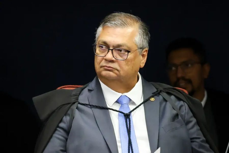 Flávio Dino manda governo revisar regras da CVM e cita falhas ligadas ao caso Master