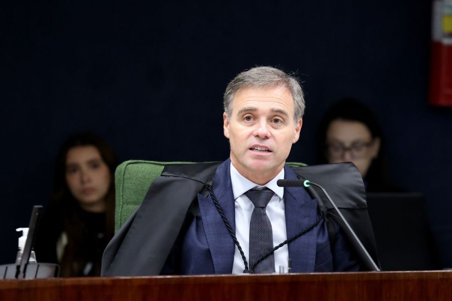 STF Avalia Investigação sobre Relações de Moraes e Vorcaro