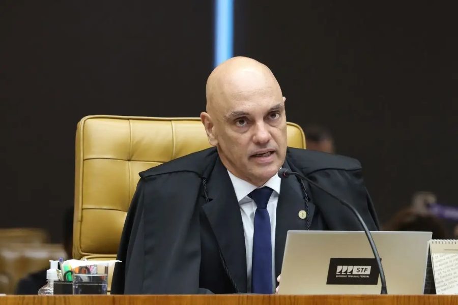 Moraes pede investigação contra André Mendonça no STF; veja as suspeitas
