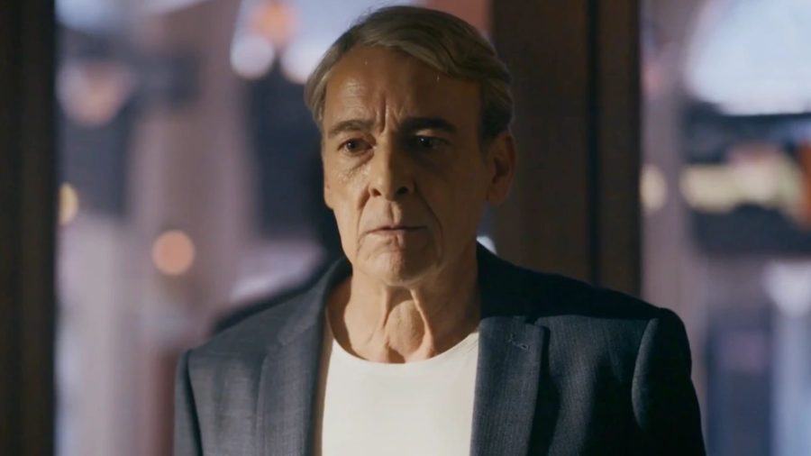 Ulisses negocia ações da joalheria sem saber que é enganado