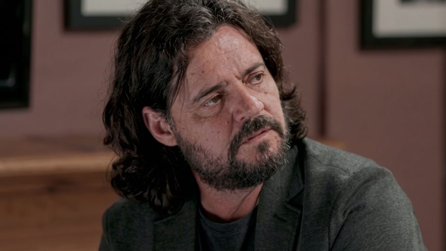 Segredo do passado exposto: em Além do Tempo, Bernardo revela a verdade sobre o pai de Bento e provoca briga generalizada