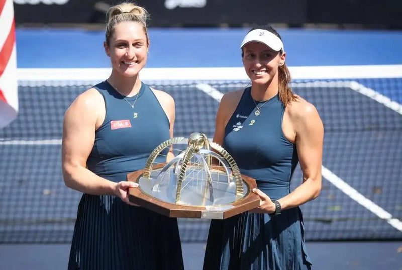 Stefani é bicampeã de duplas do SP Open, o 1º ao lado de Dabrowski