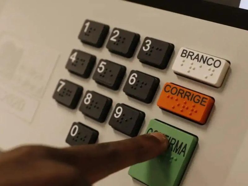 Tem dificuldade para lembrar os números na hora de votar? O Primeira Página te ajuda a montar sua cola eleitoral