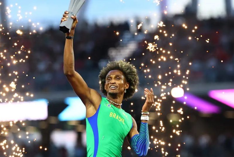 Alison dos Santos é indicado ao prêmio de Melhor Atleta do Ano