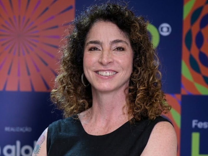 Rosane Svartman é aprovada para escrever novela das nove na Globo