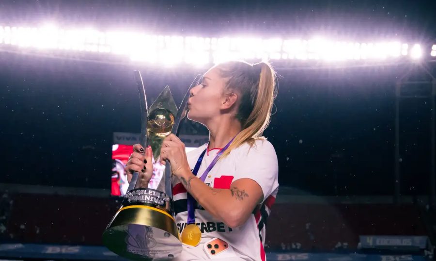 Carol Gil, campeã do Brasileirão, é convocada para amistosos da seleção