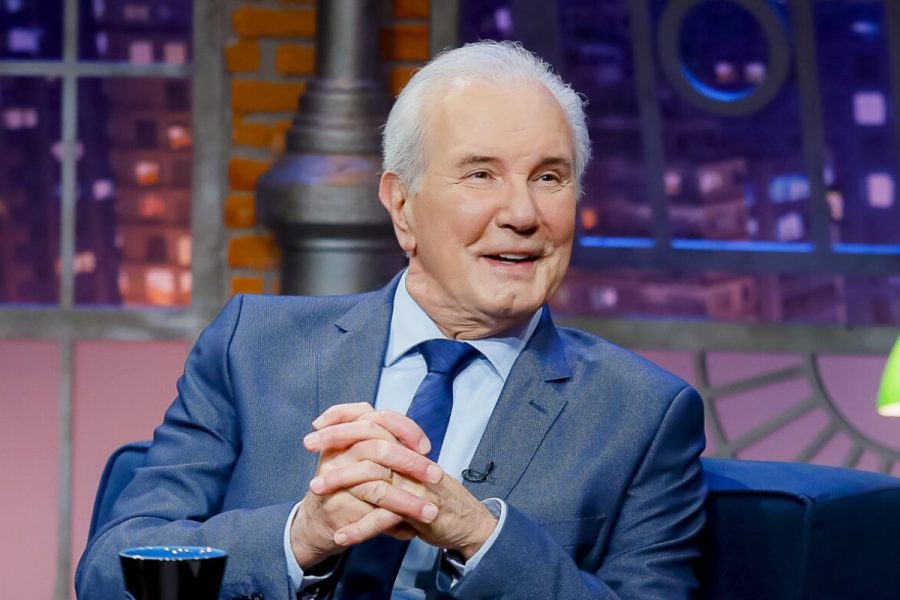 Celso Freitas confirma fim da carreira na TV após 56 anos e deixar o SBT News após 11 meses