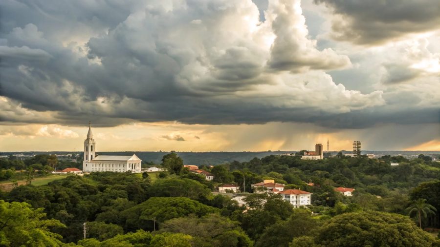 Chuva e calor de 37°C marcam o sábado em Mato Grosso (31)