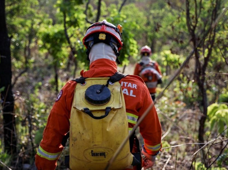 Corpo de Bombeiros atua em três incêndios florestais em MT