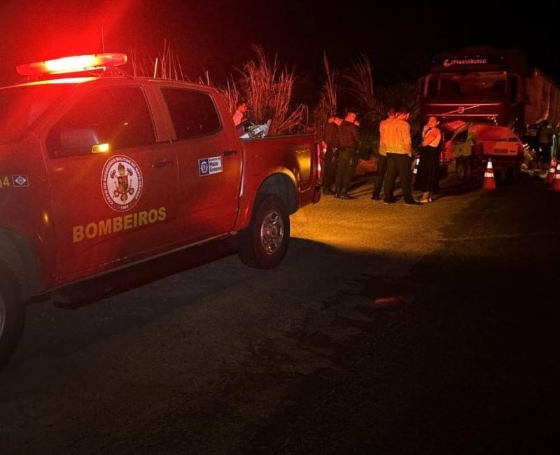 Tragédia na MT-140: Bombeiros resgatam cinco vítimas de acidente