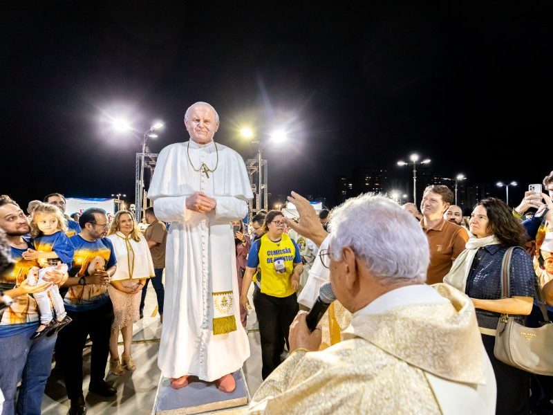 Cuiabá celebra 35 anos da visita do Papa com nova escultura