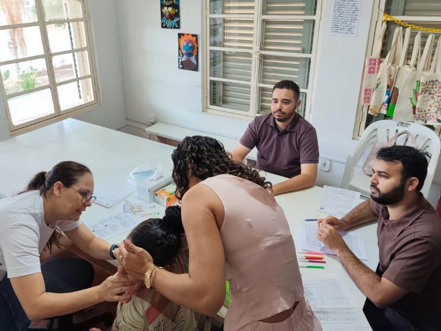 Escola de Saúde Pública capacita profissionais do SUS para atendimento à hanseníase