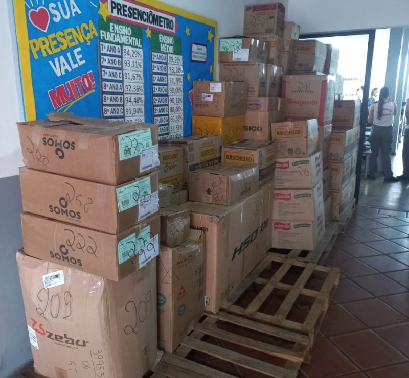 Escola Militar de Tangará da Serra arrecada 13,5 mil biscoitos para hospital