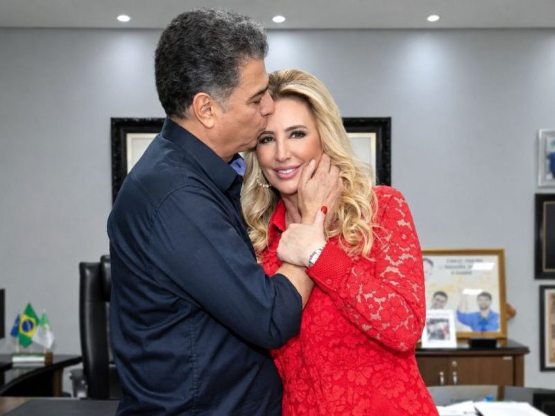 Márcia Pinheiro apresenta sinais de recuperação após cirurgia em SP