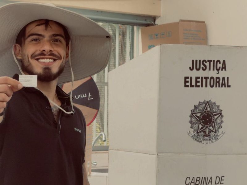 Ex-SBT, Thomaz Costa pede para Trump ler sua ‘DM’ e pede para EUA salvar o Brasil de Lula; Mel Maia não perdoa ex-Carrossel