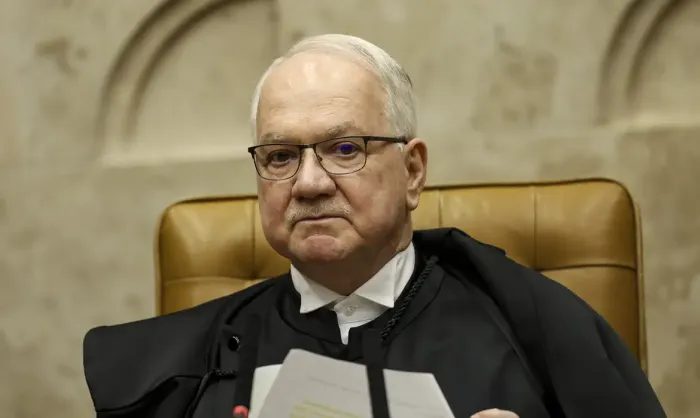 Fachin devolve relatoria do caso do INSS a Mendonça e mantém Master