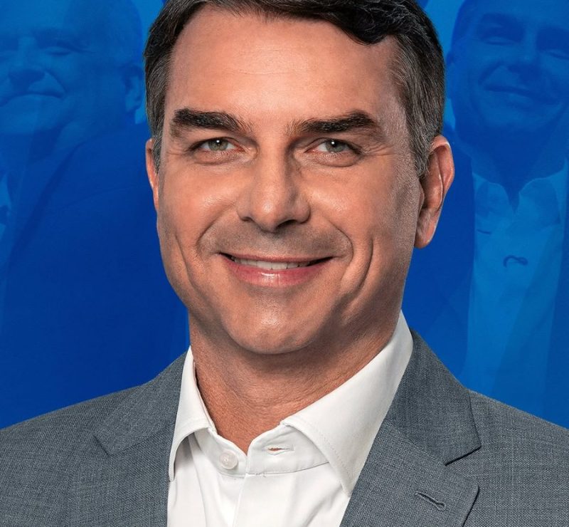 Flávio Bolsonaro vence em Mato Grosso e Tangará da Serra