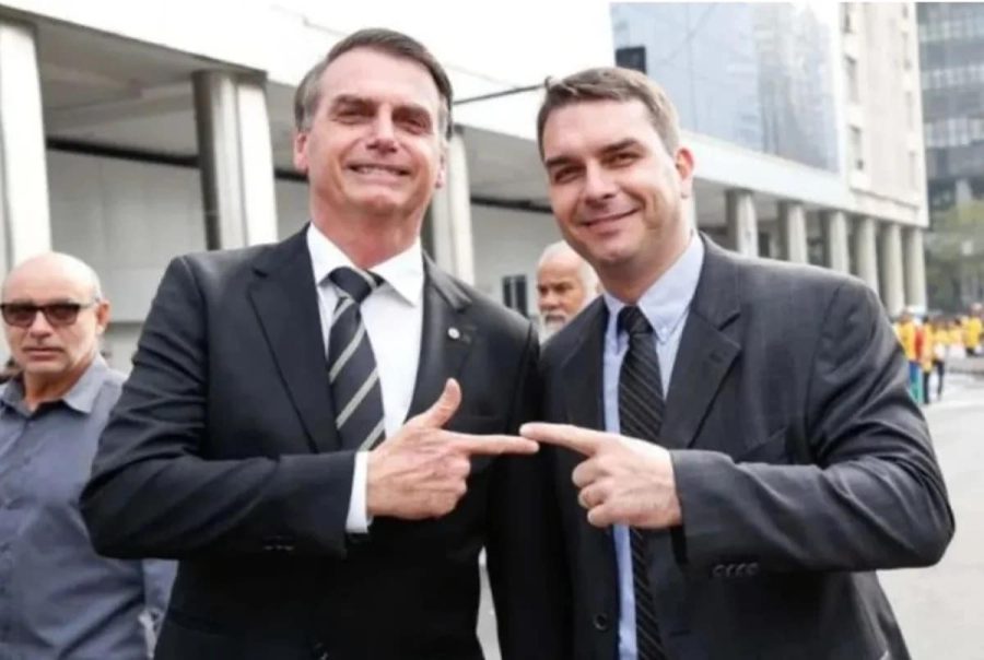 Flávio visita Jair Bolsonaro em Brasília pela 2ª vez após fim da proibição de Moraes