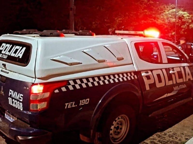 Homem é baleado após evento político em Corumbá; polícia investiga crime