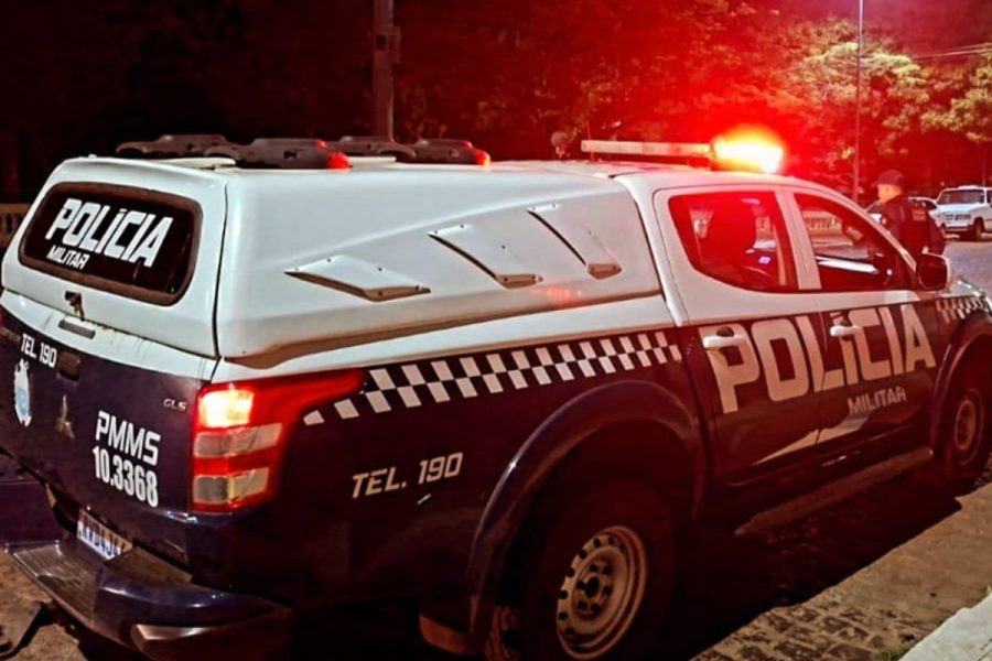 Homem é baleado após evento político em Corumbá; polícia investiga crime