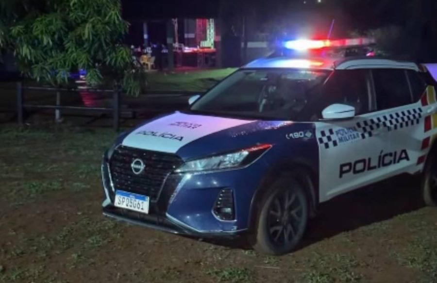 Homem é morto a tiros dentro de casa noturna em Tangará