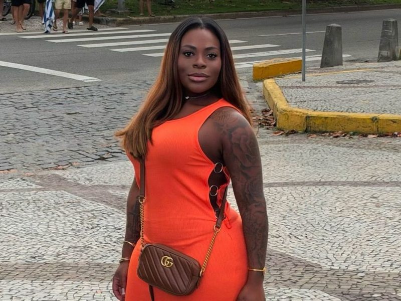 Jojo Todynho surpreende ao discursar na internet após Flávio Bolsonaro perder para Lula