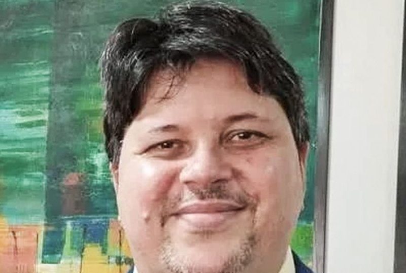 Jornalista brasileiro é deportado da Argentina após críticas a Milei