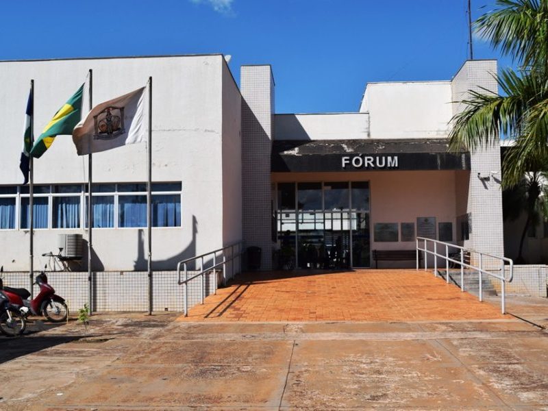 Justiça determina substituição de cargos comissionados em MT