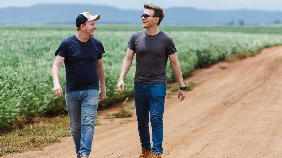 Michel Teló lucra no agronegócio com fazenda de 14 mil hectares que também garante mansão luxuosa espaço para a família