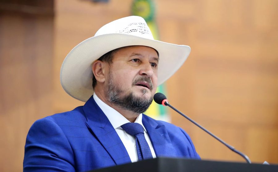 'Minha filha não foi assassinada por ser mulher', diz deputado e pai de produtora morta pelo ex; veja vídeo