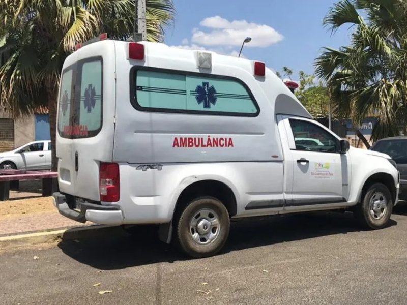 Mulher suspeita de esfaquear e matar marido é presa enquanto o acompanhava em ambulância em Rondonópolis