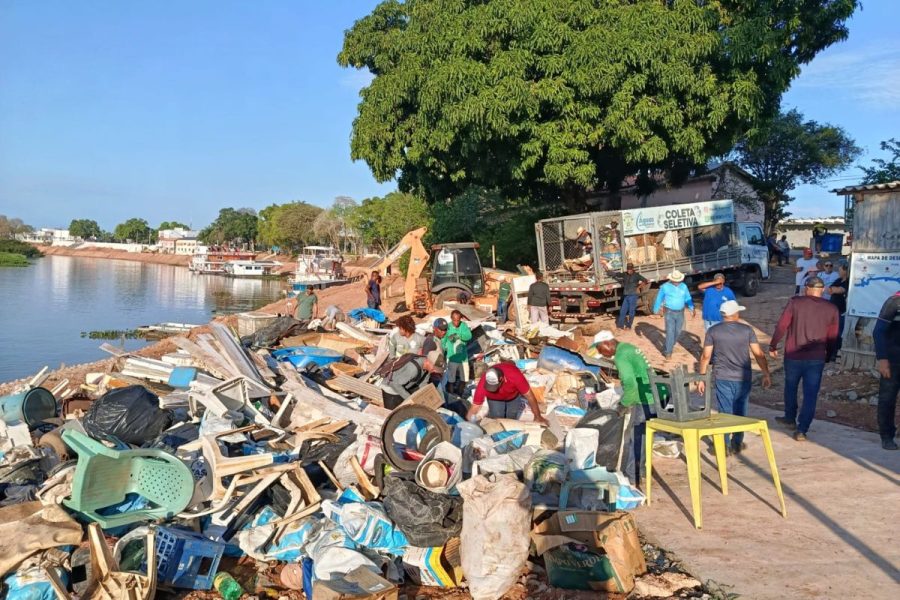 Pantanal limpo: comunidade se junta para limpar trecho do Rio Paraguai em Cáceres